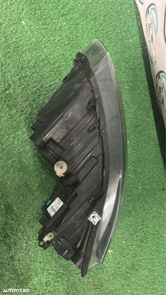 Far dreapta volkwagen polo 6r - 2