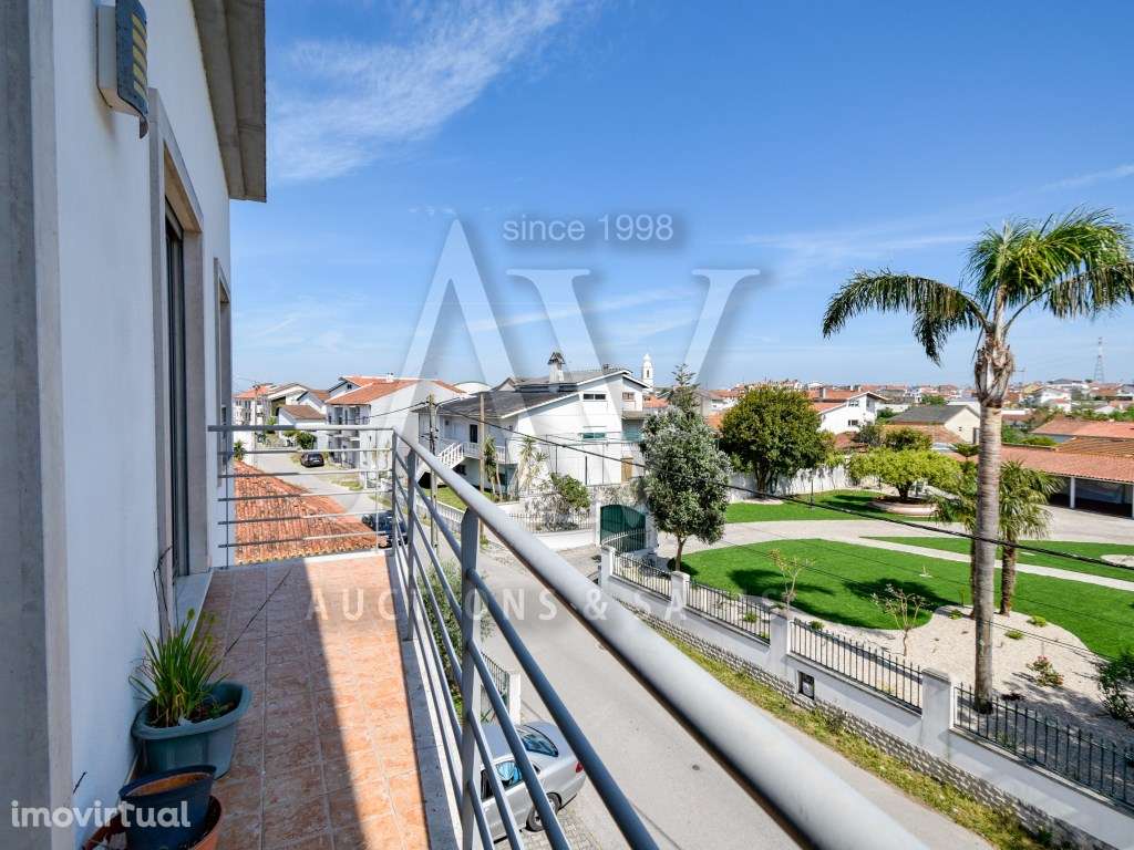 EXCLUSIVO | T3 com suíte + sótão independente |Leiria - Grande imagem: 2/25