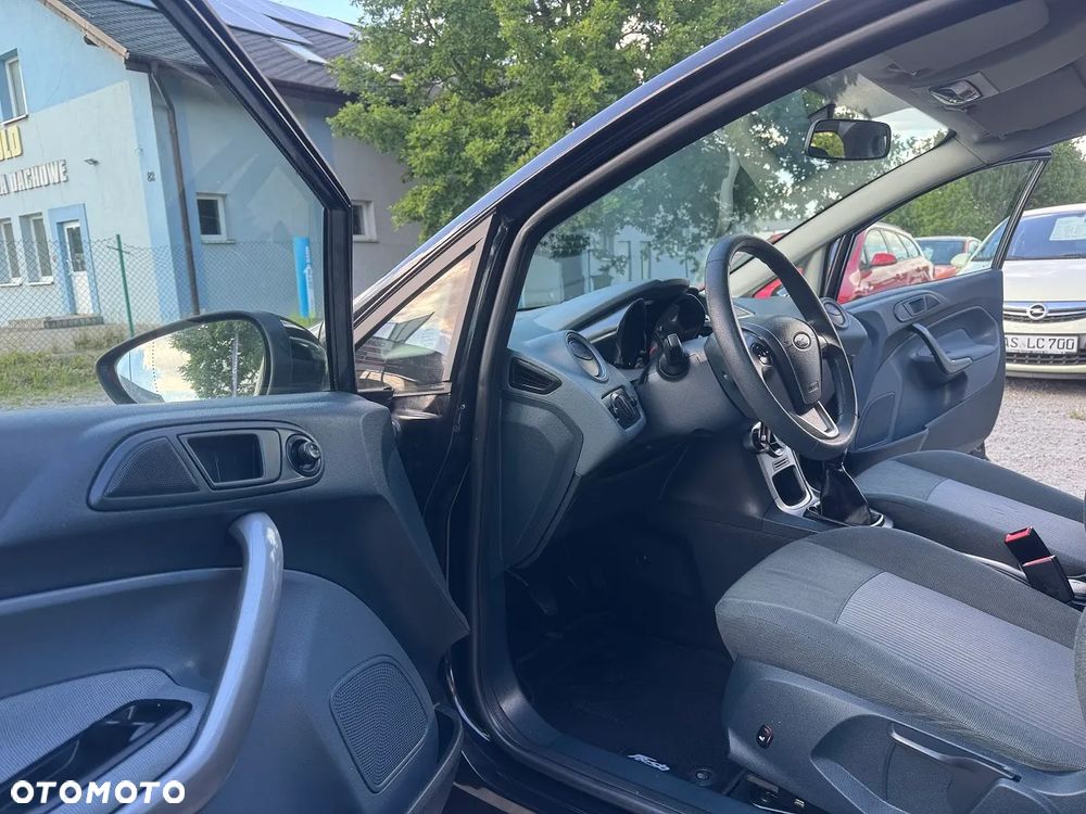 Ford Fiesta - 19