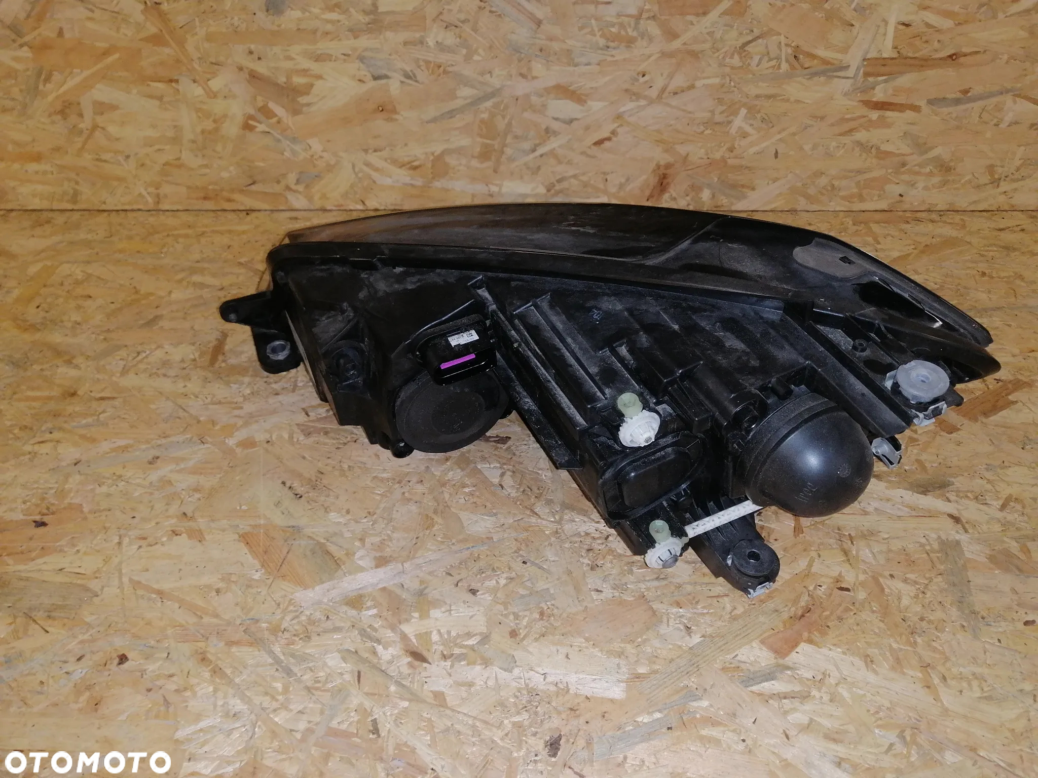 Lampa Reflektor Prawy VW Golf 7 Lift Zwykły - 4