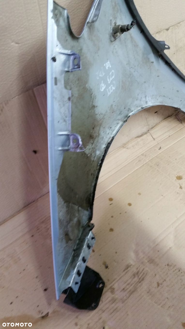 BŁOTNIK PRZÓD PRAWY MITSUBISHI COLT CZ3 3 DRZWI KOL T42 - 9
