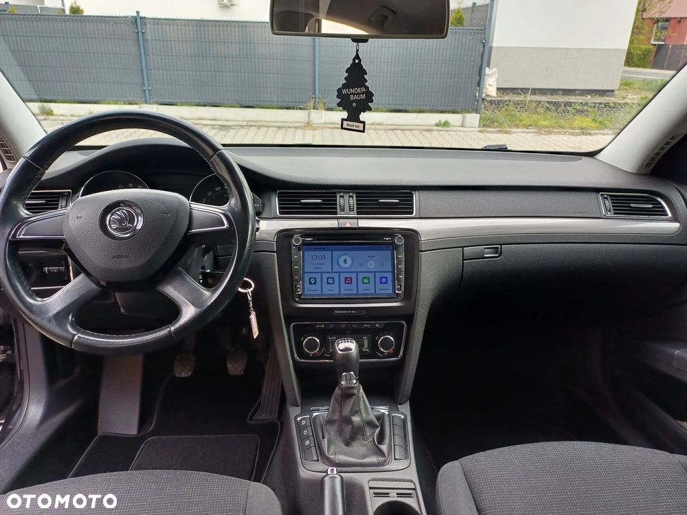Skoda Superb 1.6 TDI Active - 8