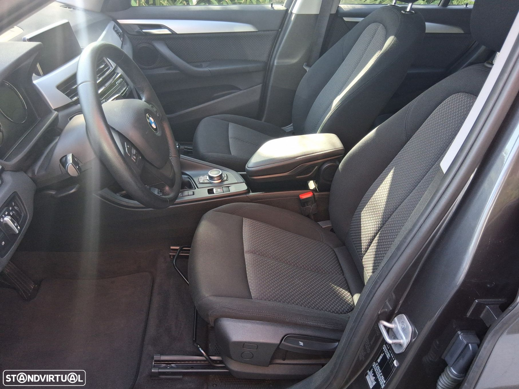 BMW X1 16 d sDrive Advantage - 29