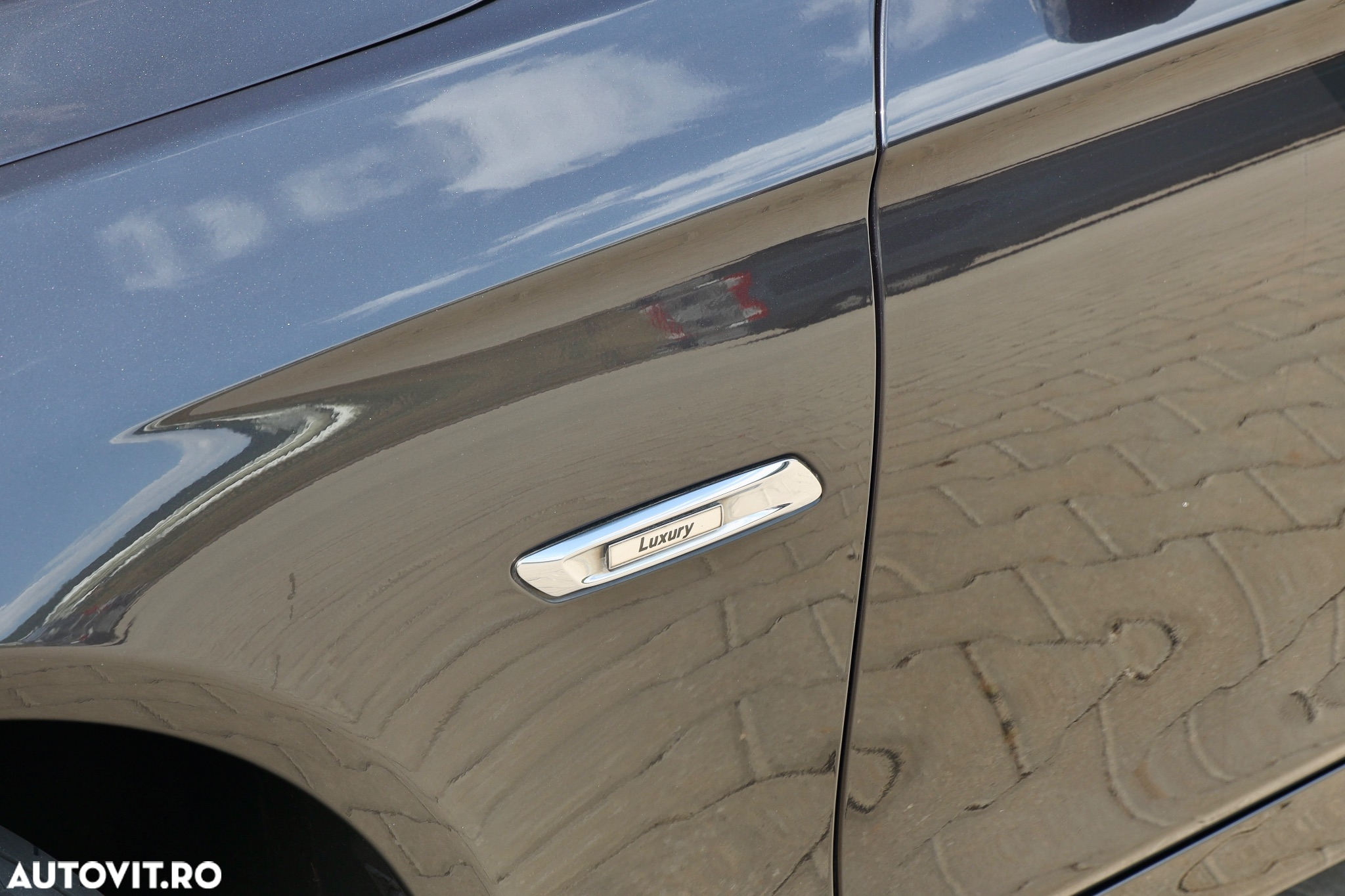 BMW Seria 5 520i Touring Aut. Luxury Line - 32