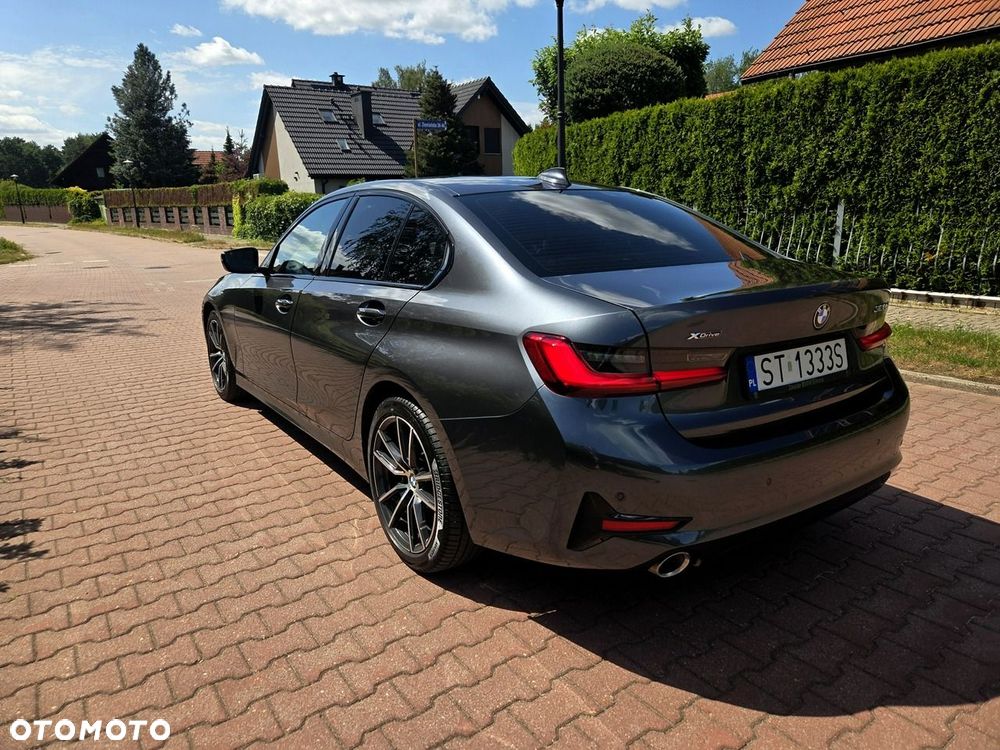 BMW Seria 3 320d xDrive - 4