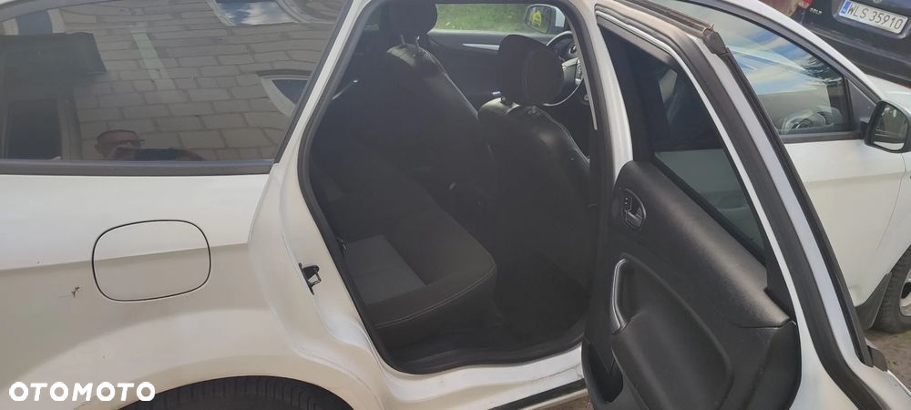 Ford Mondeo 2.0 TDCi Ambiente - 7