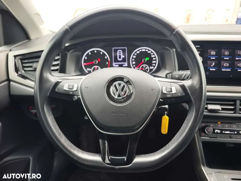 Volkswagen Polo 1.0 TSI DSG Comfortline - 22
