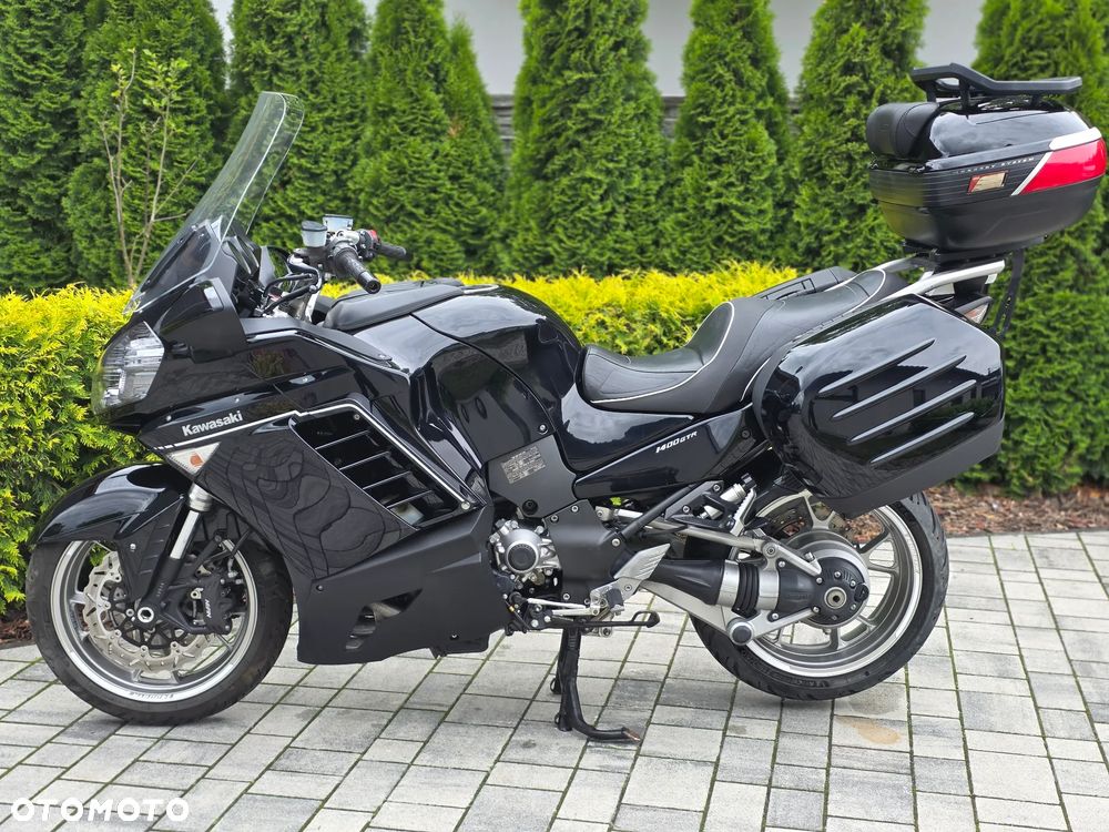 Kawasaki GTR - 19
