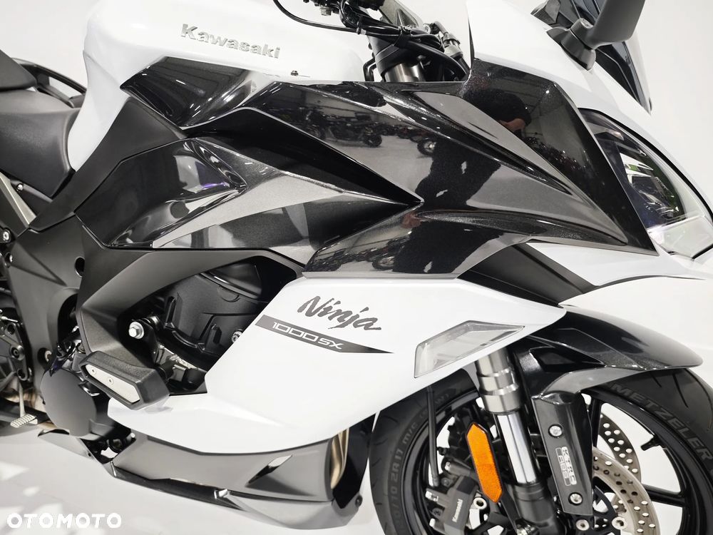 Kawasaki Ninja 1000 SX - 15