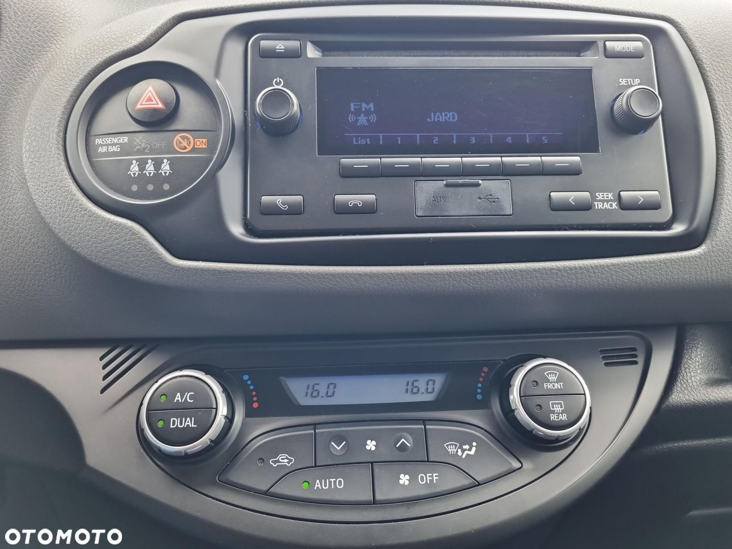 Toyota Yaris - 18