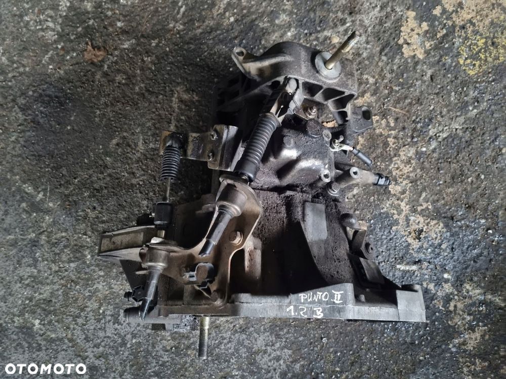 FIAT PUNTO II 99-03 r. 1,2 B MANUALNA SKRZYNIA BIEGÓW 551815882 + - 2