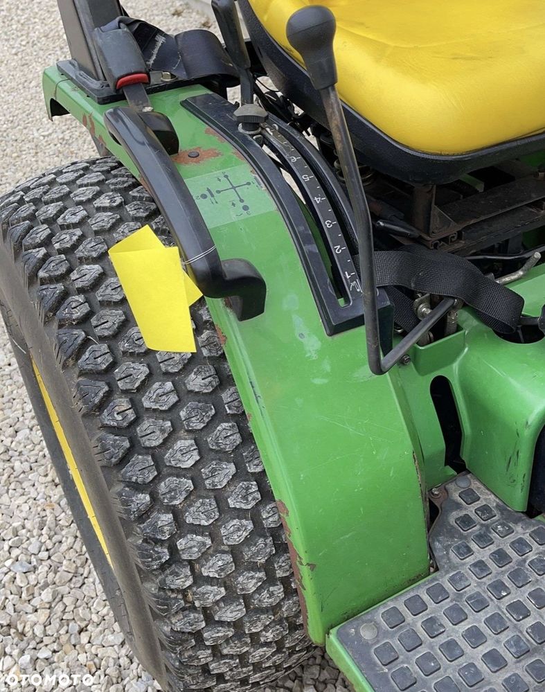 John Deere 4100 - 29