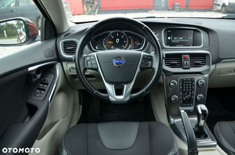 Volvo V40 - 28