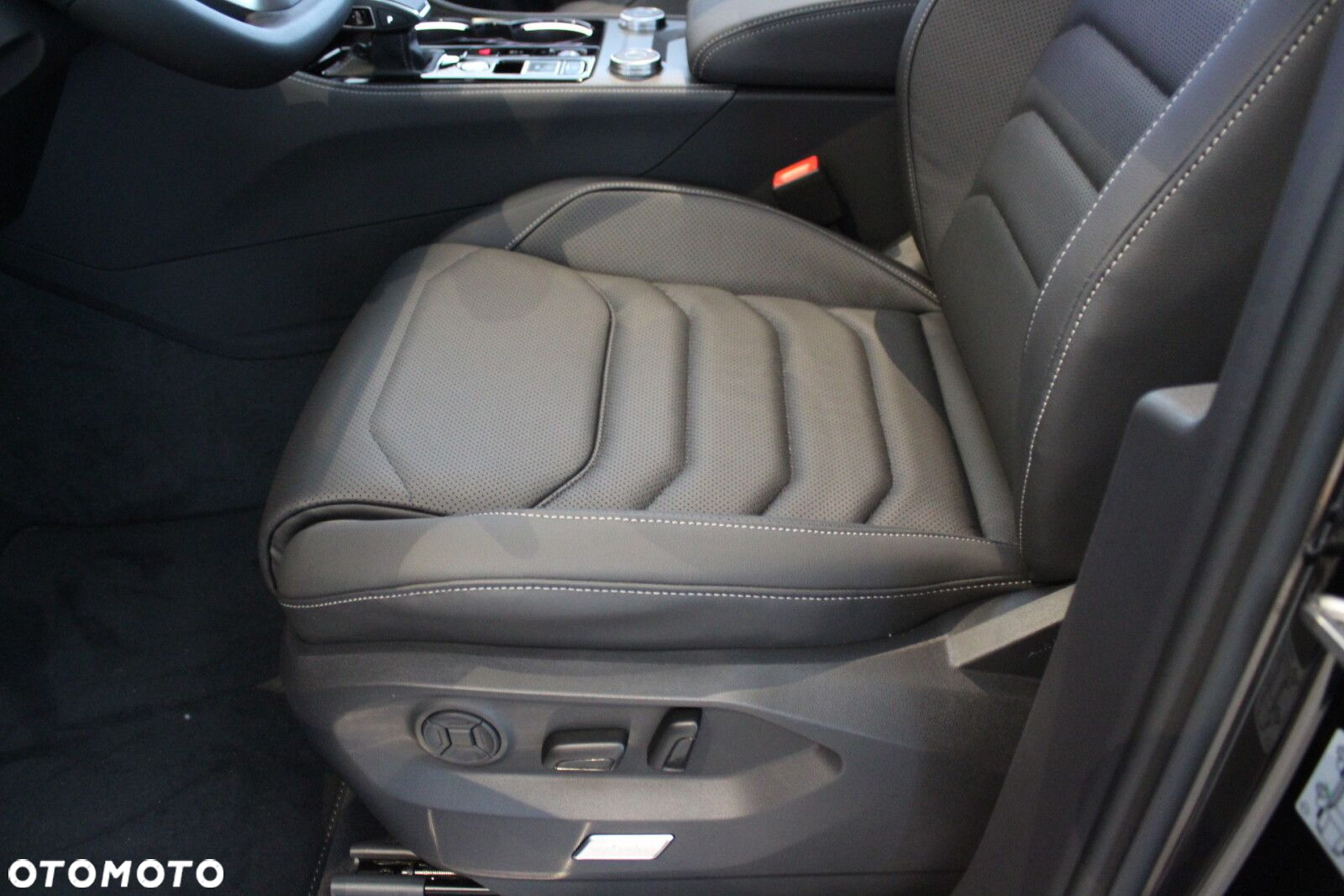 Volkswagen Touareg - 13