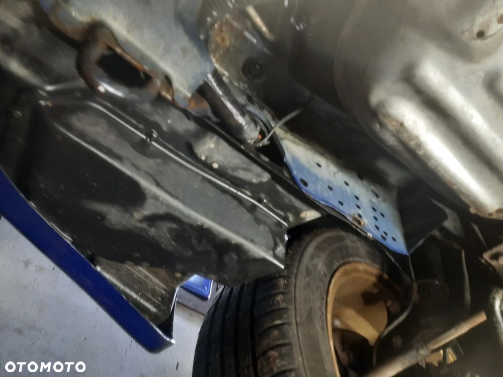 Subaru Impreza 2.0 GT - 9