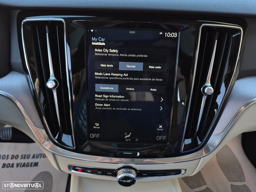 Volvo V60 2.0 D3 Momentum Plus - 33