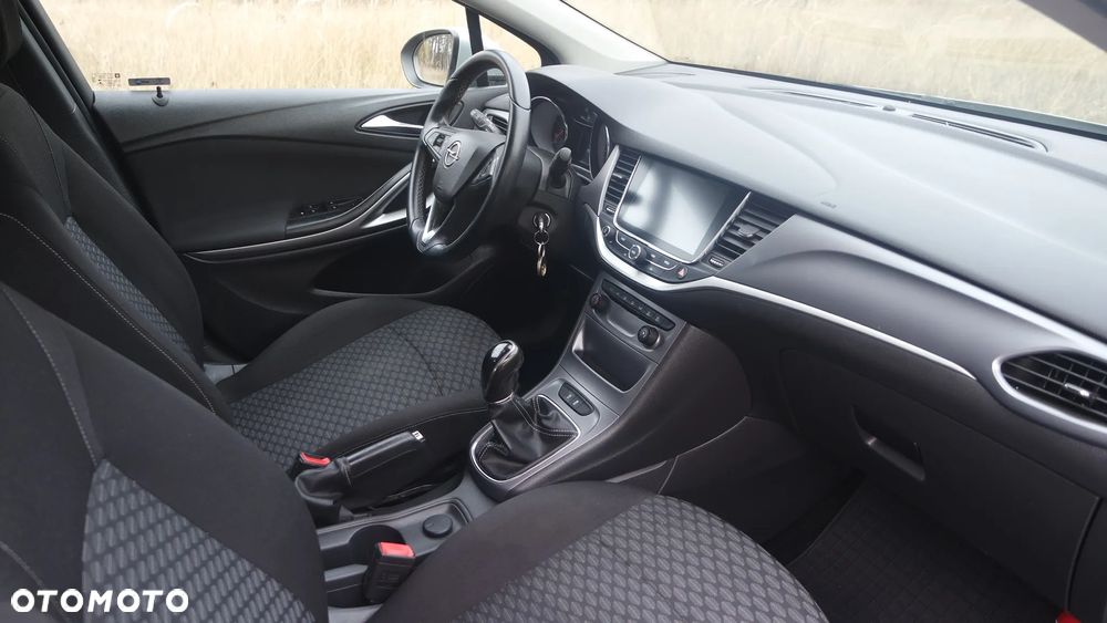 Opel Astra - 10