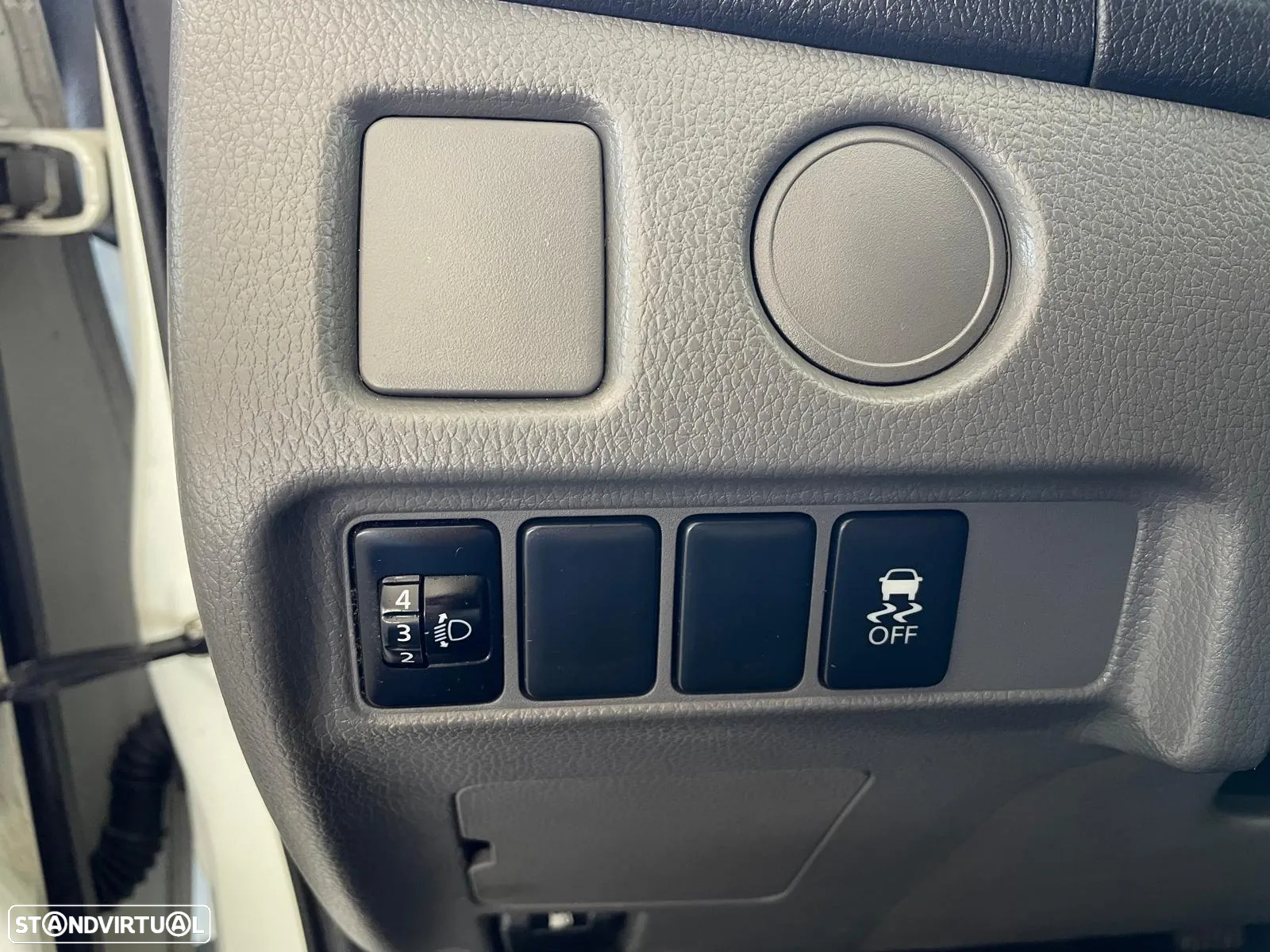 Mitsubishi L200 2.4 DI-D CD Invite 2WD - 18
