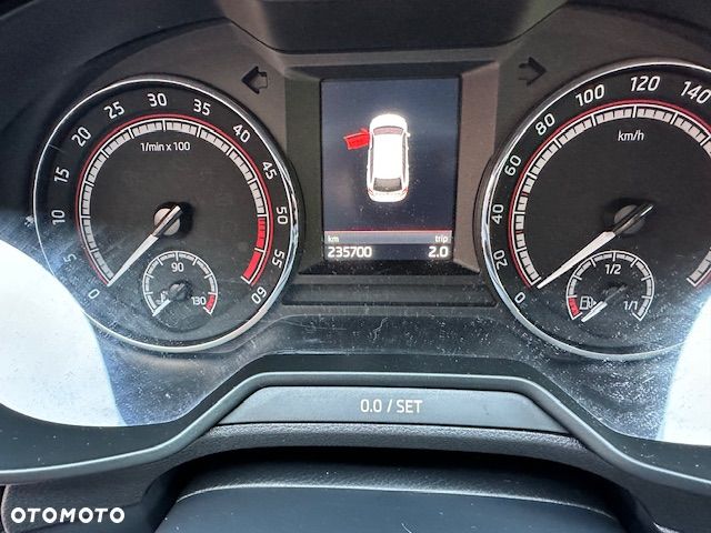 Skoda Octavia 2.0 TDI DSG RS - 12
