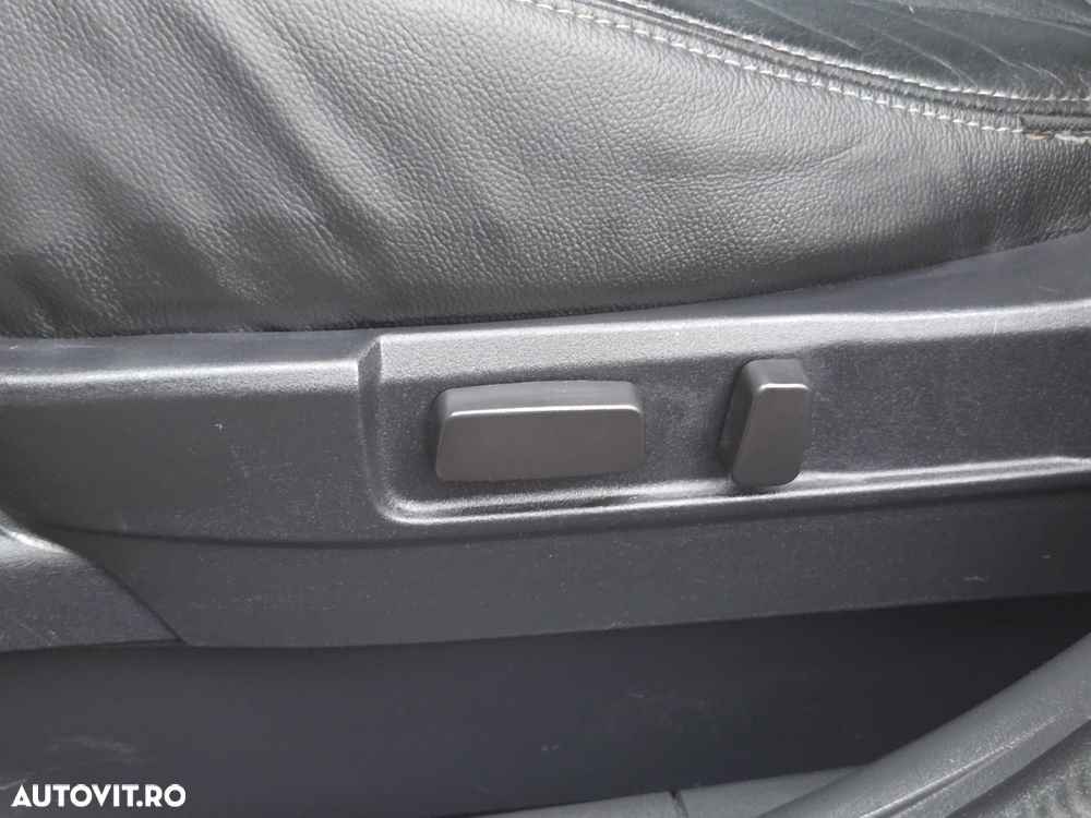 Mitsubishi Outlander 2.2 DI-D 4WD Automatik Diamant Edition+ - 25