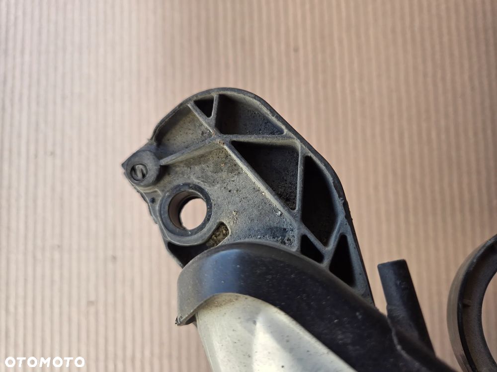 Lampa przednia prawa Citroen C4 II B7 - 7