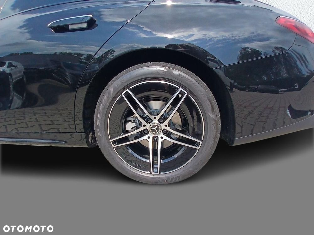 Mercedes-Benz Klasa E 220 d mHEV 4-Matic AMG 9G-Tronic - 17