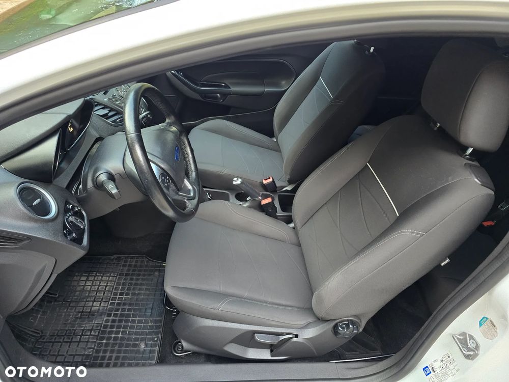 Ford Fiesta 1.25 Champions Edition - 24