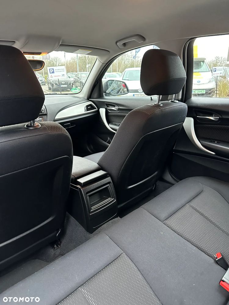 BMW Seria 1 118i - 13