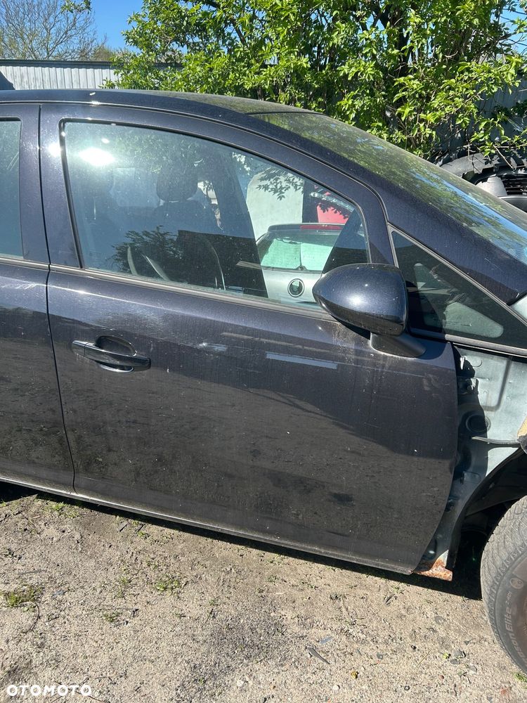 Drzwi prawe przednie Opel Corsa D Z20R - 1