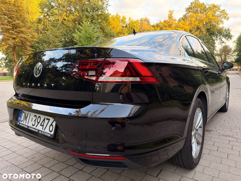 Volkswagen Passat 2.0 TSI OPF DSG Elegance - 17