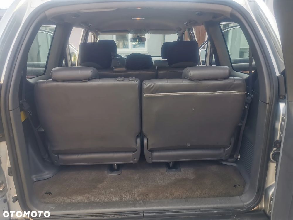 Toyota Land Cruiser - 17