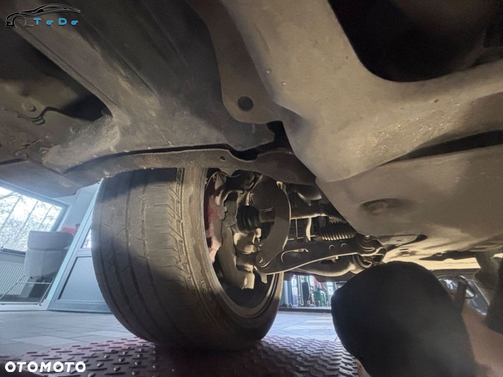 Land Rover Range Rover Sport - 32