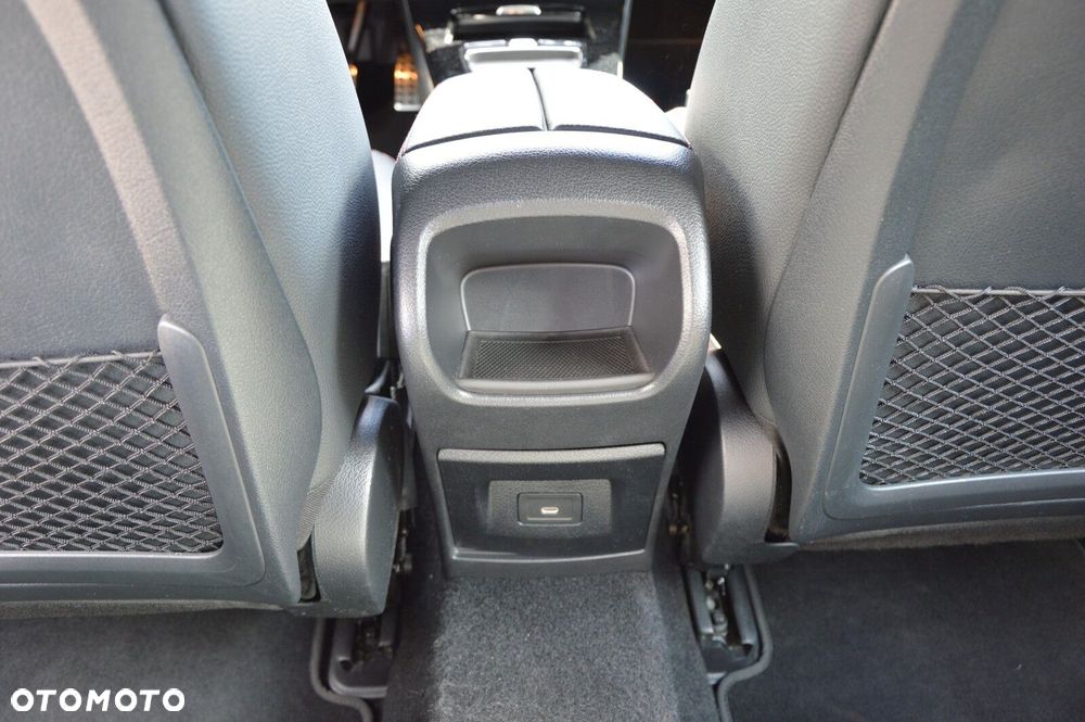 Mercedes-Benz CLA 200 mHEV AMG Line 7G-DCT - 19