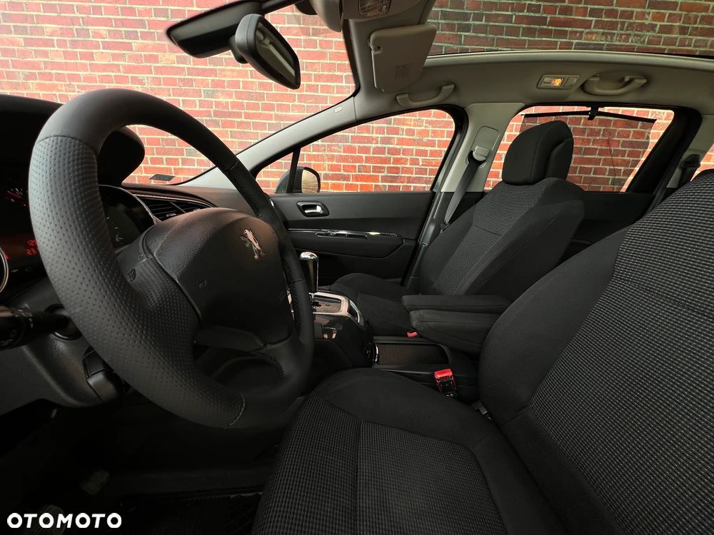 Peugeot 5008 - 12