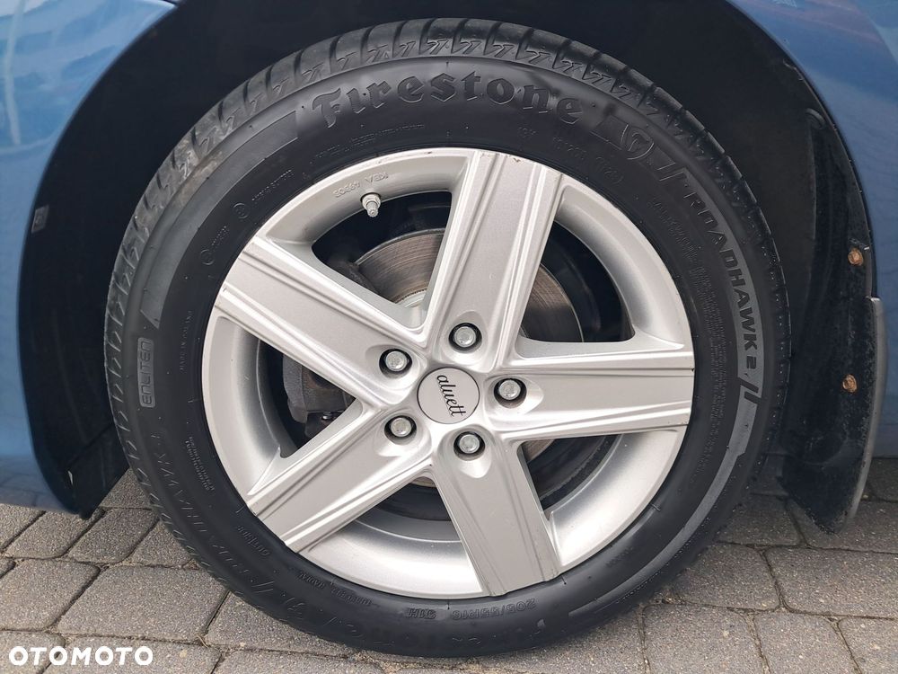 Toyota Auris - 10
