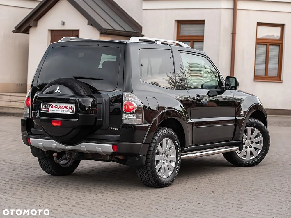 Mitsubishi Pajero 3.2 DI-D Automatik Intense - 13