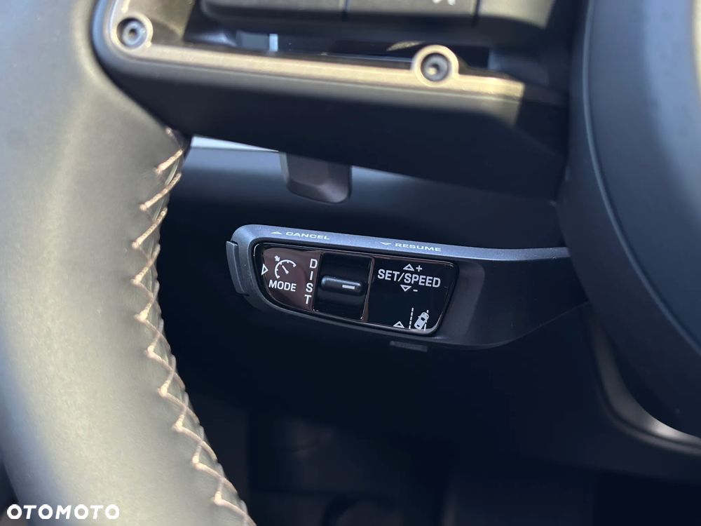 Porsche Cayenne Turbo E-Hybrid PHEV - 17