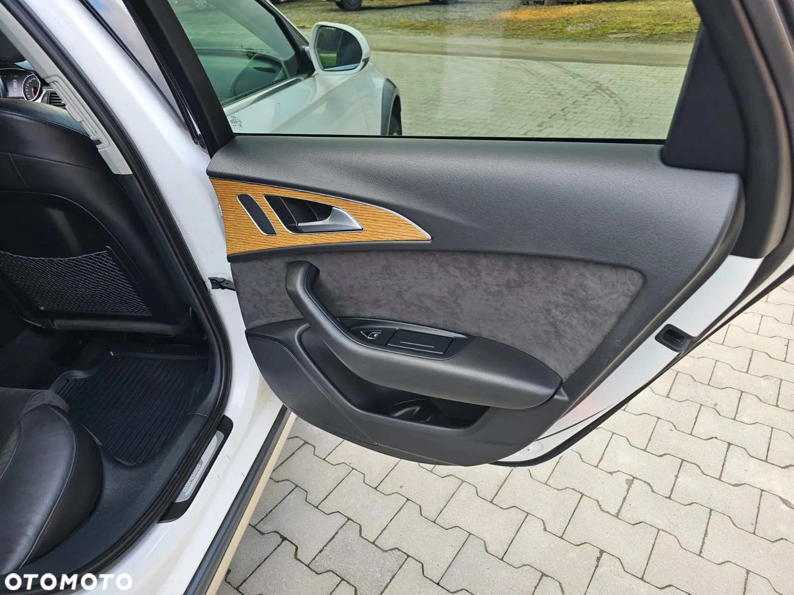 Audi A6 Allroad 3.0 TDI Quattro S tronic - 33