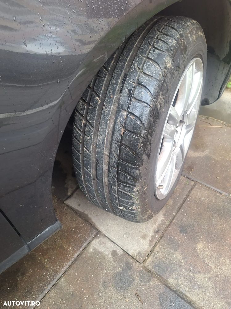 Volkswagen Passat 2.0TDI Comfortline DPF - 6