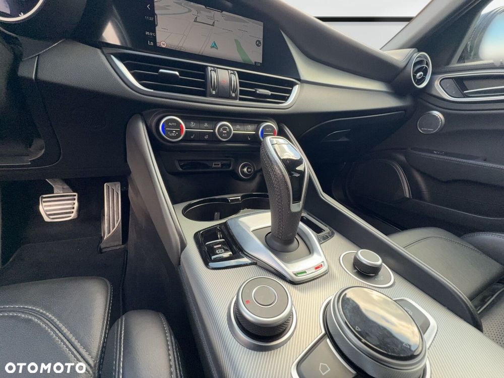 Alfa Romeo Giulia 2.0 Turbo Veloce Q4 - 28