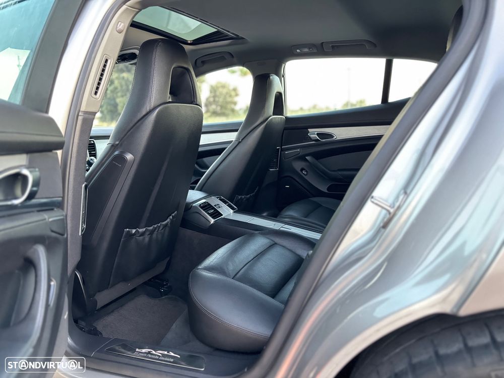 Porsche Panamera 3.0 V6 - 30