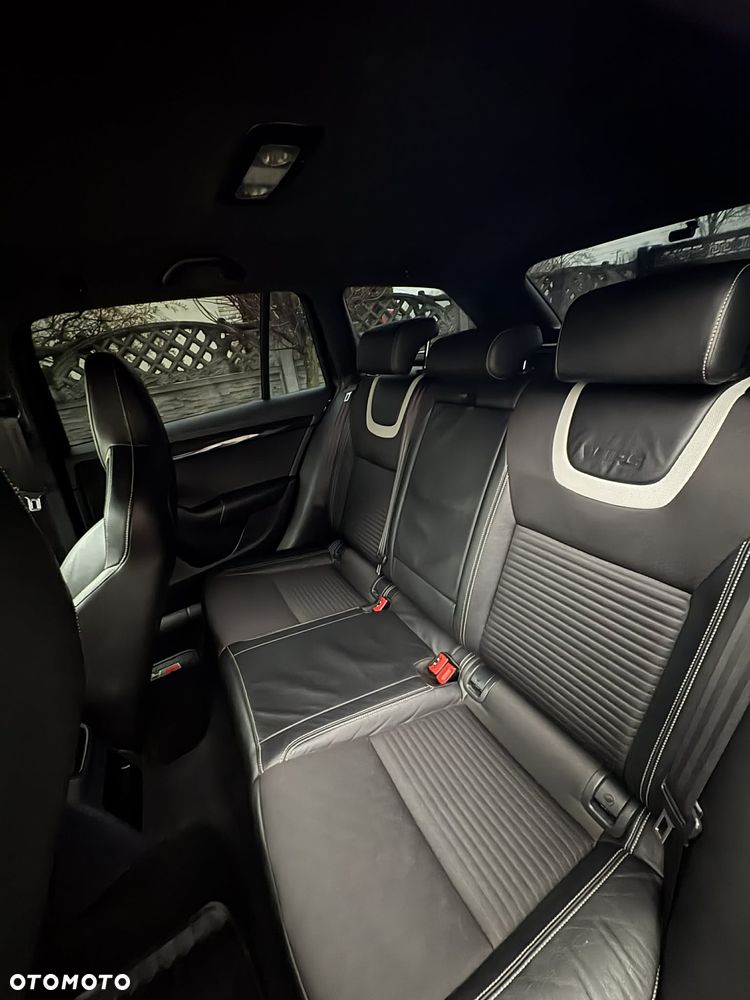 Skoda Octavia 2.0 TDI RS DSG - 11