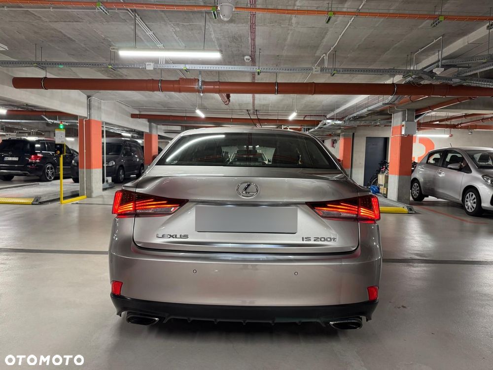 Lexus IS 200t Elegance - 5