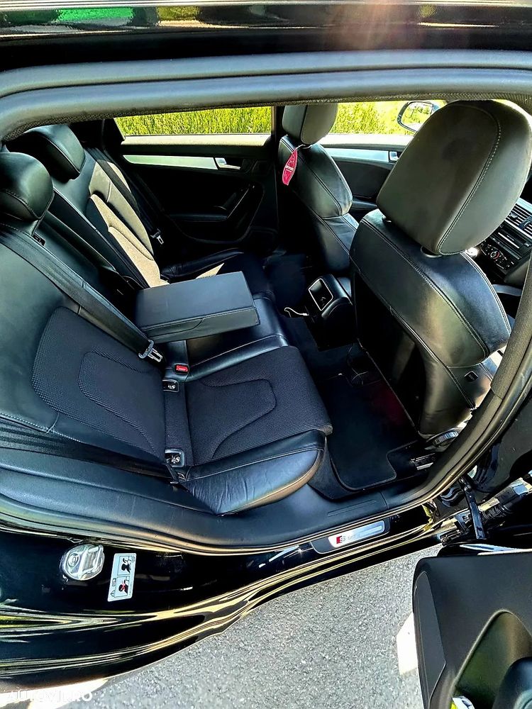 Audi A4 Avant 2.0 TDI - 10