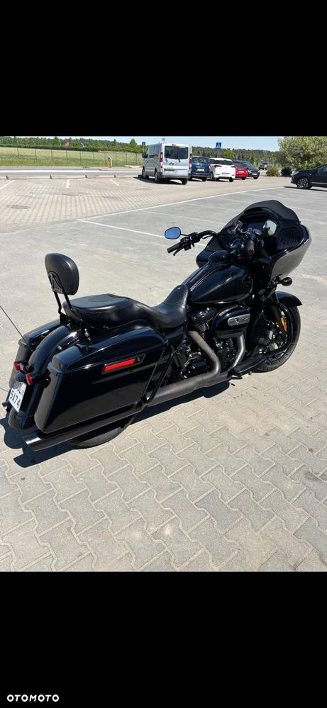 Harley-Davidson Touring Road Glide - 10