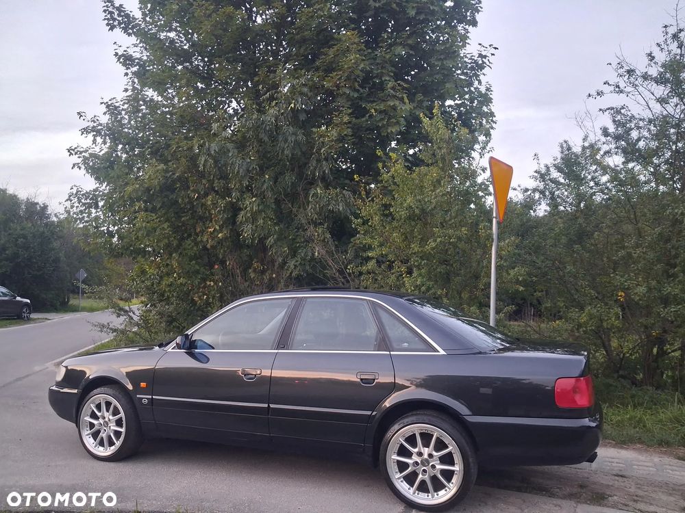 Audi A6 Limousine 2.6 E - 15