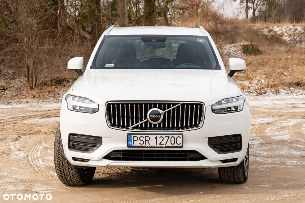 Volvo XC 90 B5 D AWD Momentum - 4