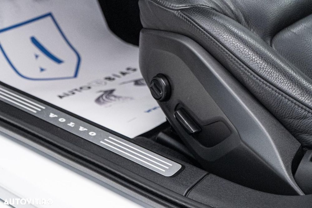 Volvo S90 D4 Geartronic Momentum Pro - 27