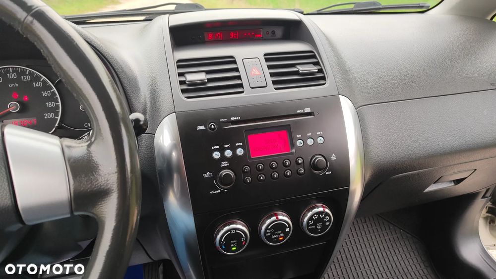 Suzuki SX4 1.6 GS / Premium - 20