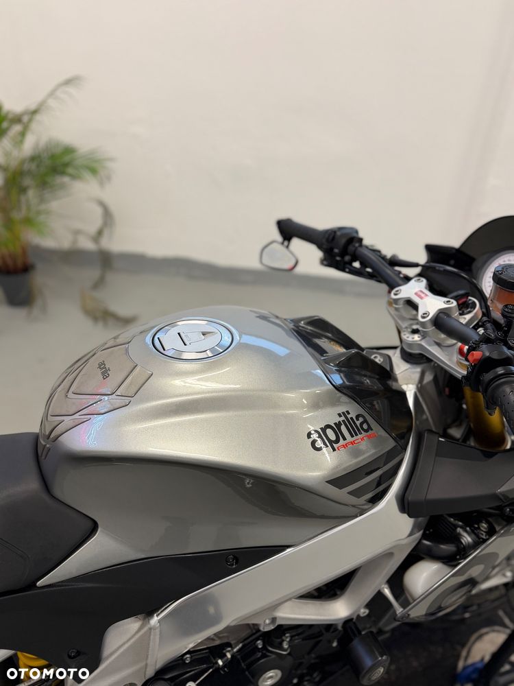 Aprilia Tuono - 15